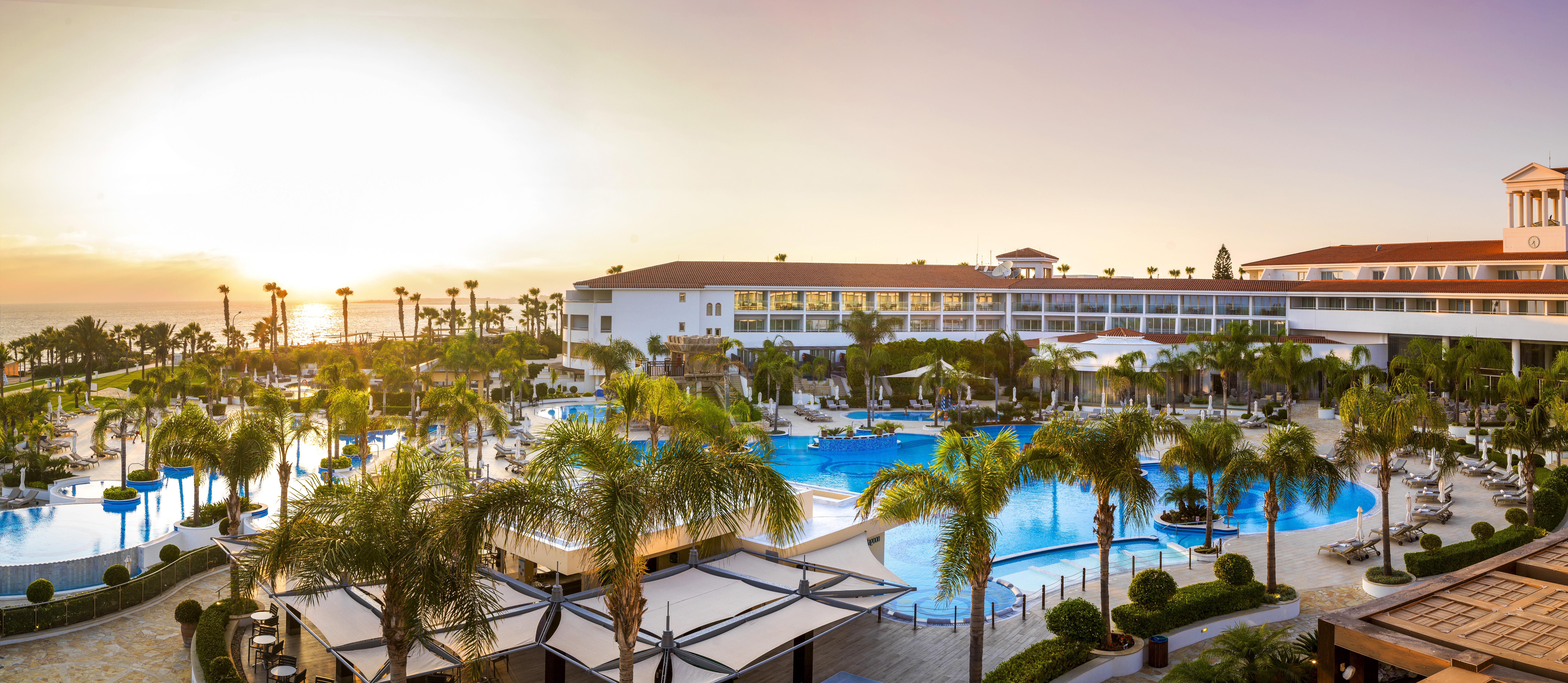 Olympic Lagoon Resort Paphos Esterno foto