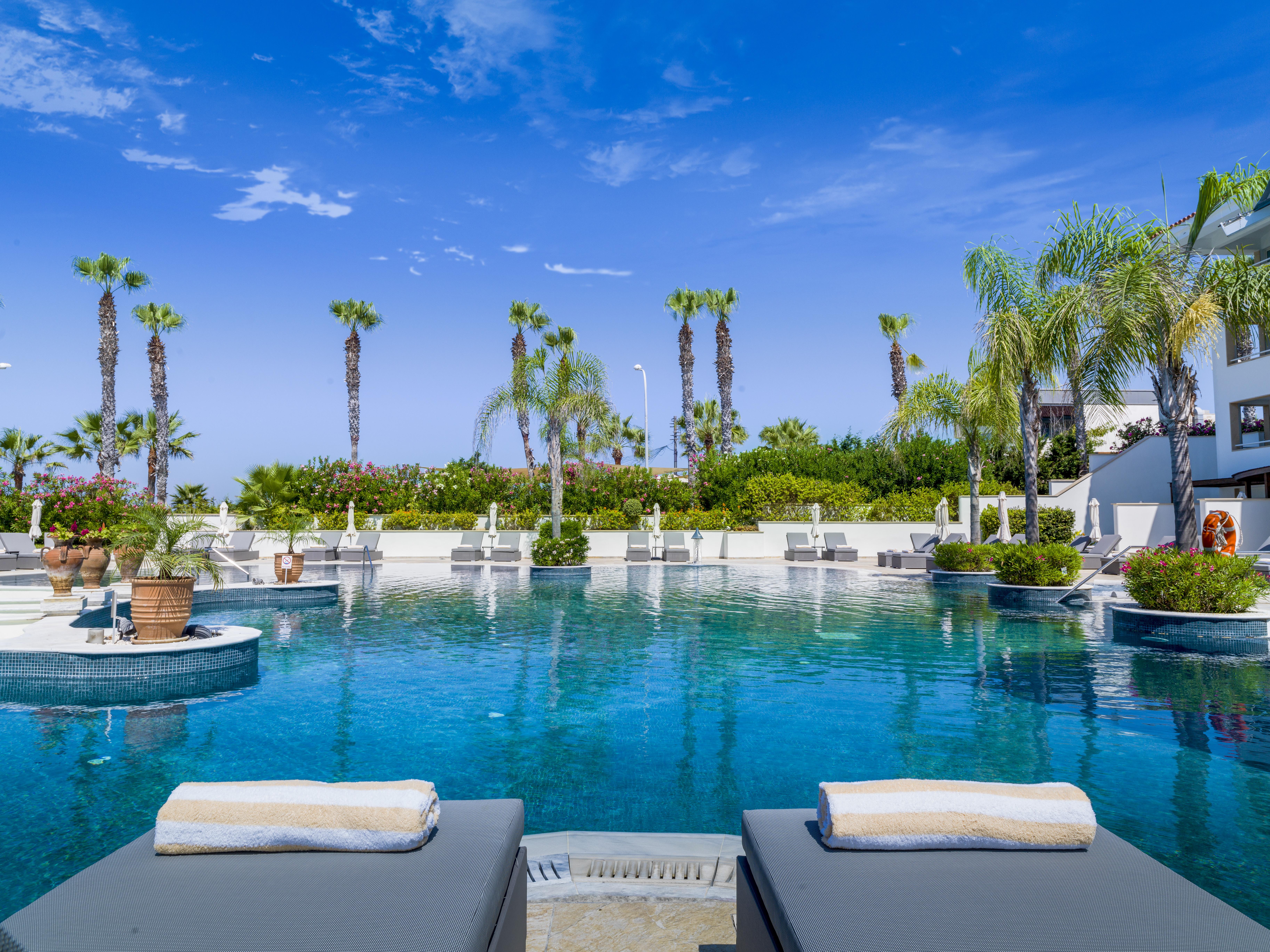 Olympic Lagoon Resort Paphos Esterno foto