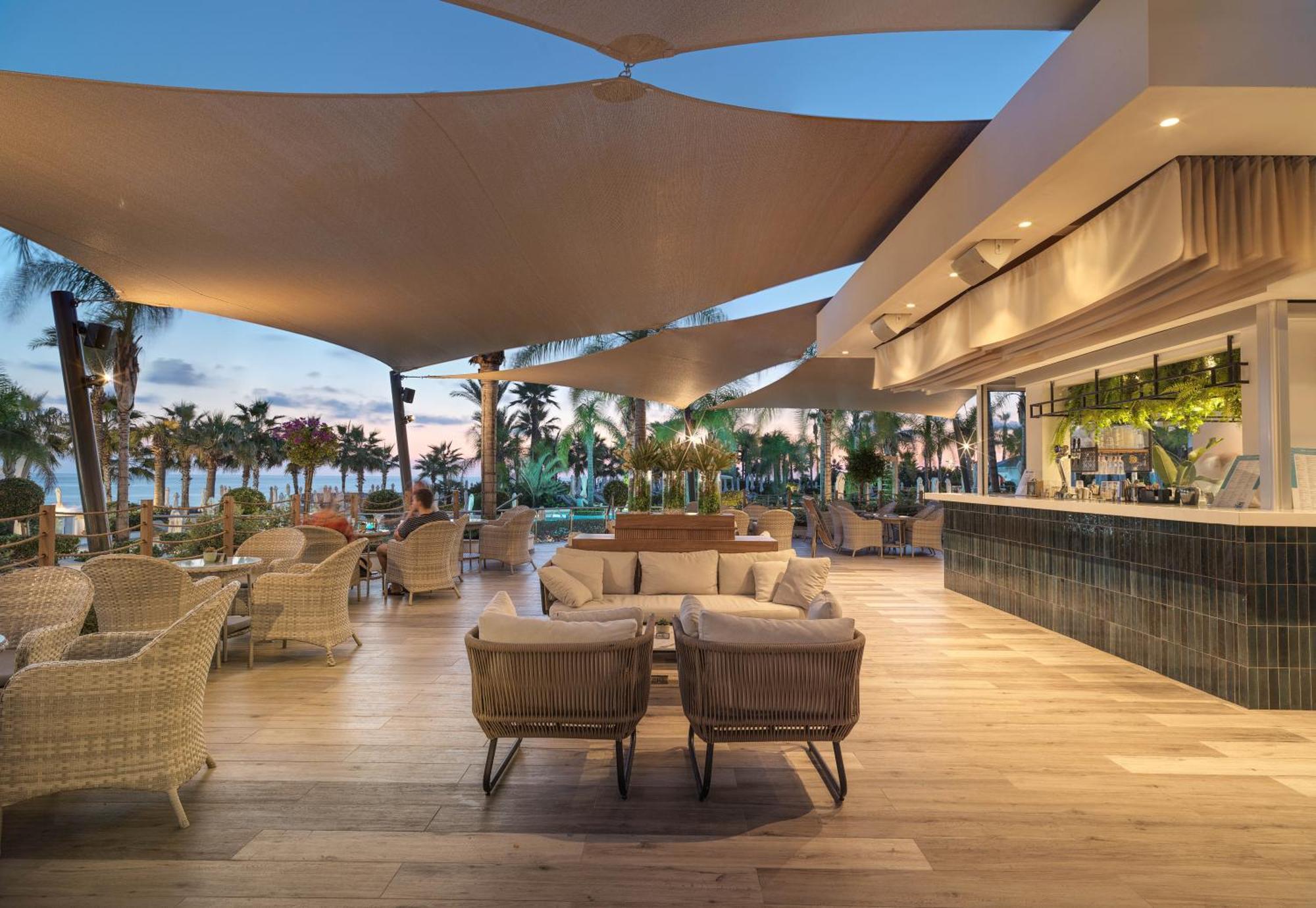 Olympic Lagoon Resort Paphos Esterno foto