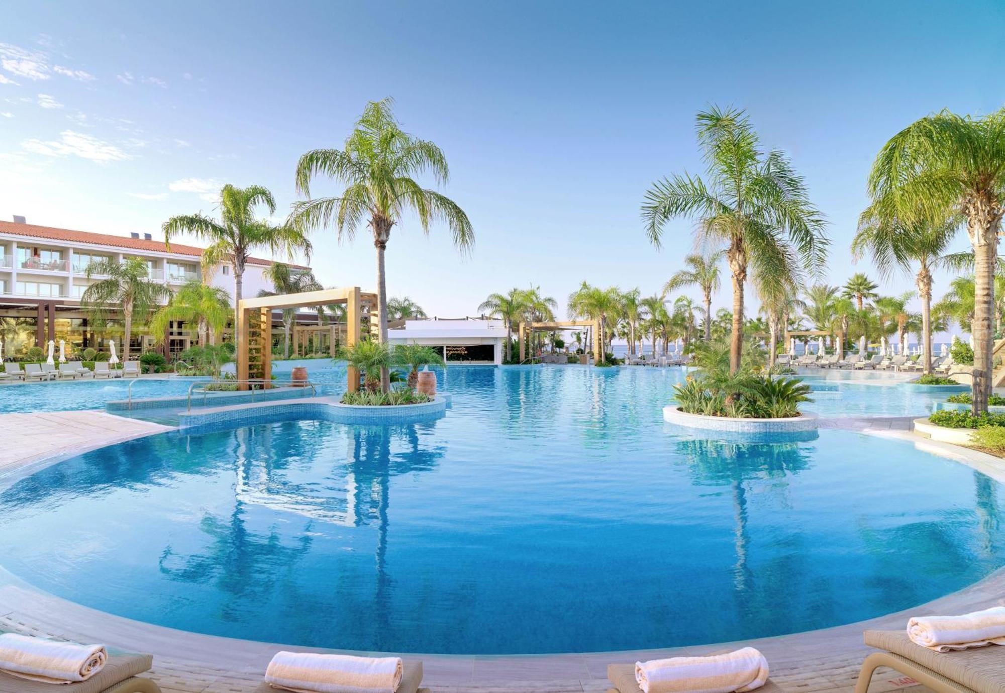 Olympic Lagoon Resort Paphos Esterno foto